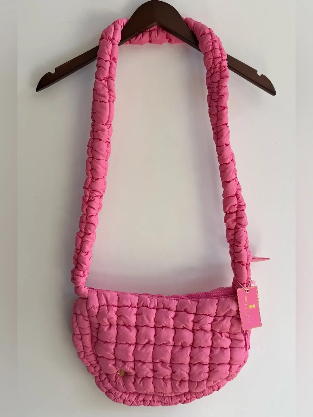 Simply Southern Pink Puff Quilted Shoulder Bag Purse Zip Close Lightweight Hobo